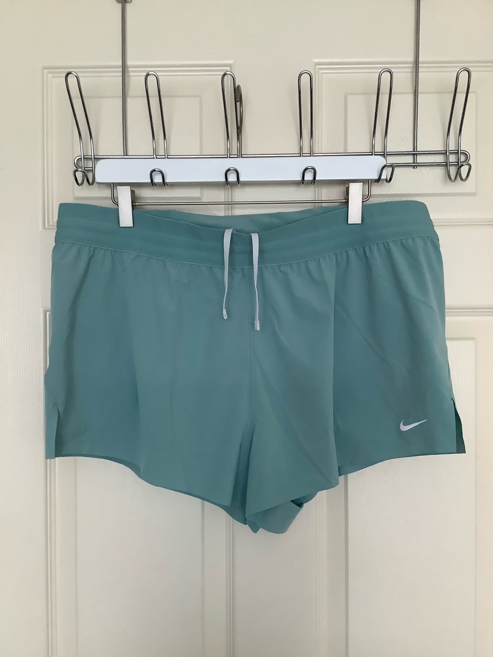 Nike Swift Dri-FIT Mid-Rise 2.5" Running Shorts NWT